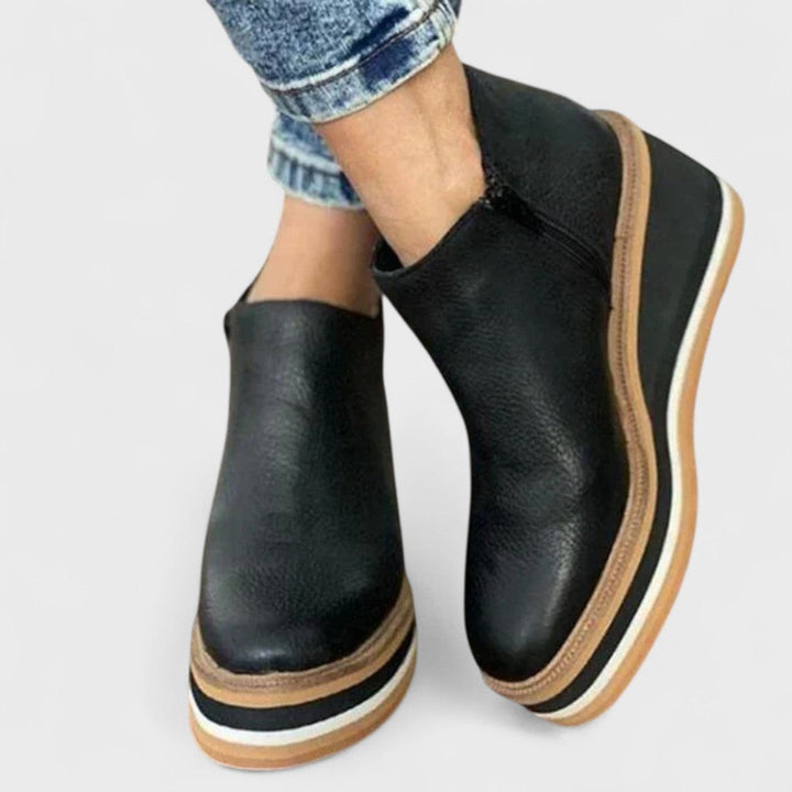 Solvina | Elegant Orthopedic Boots
