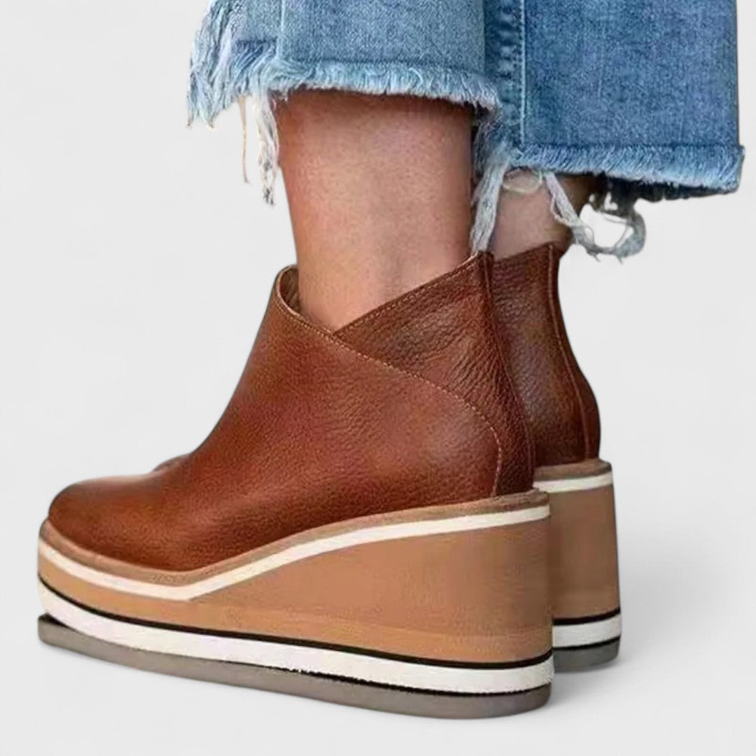 Solvina | Elegant Orthopedic Boots