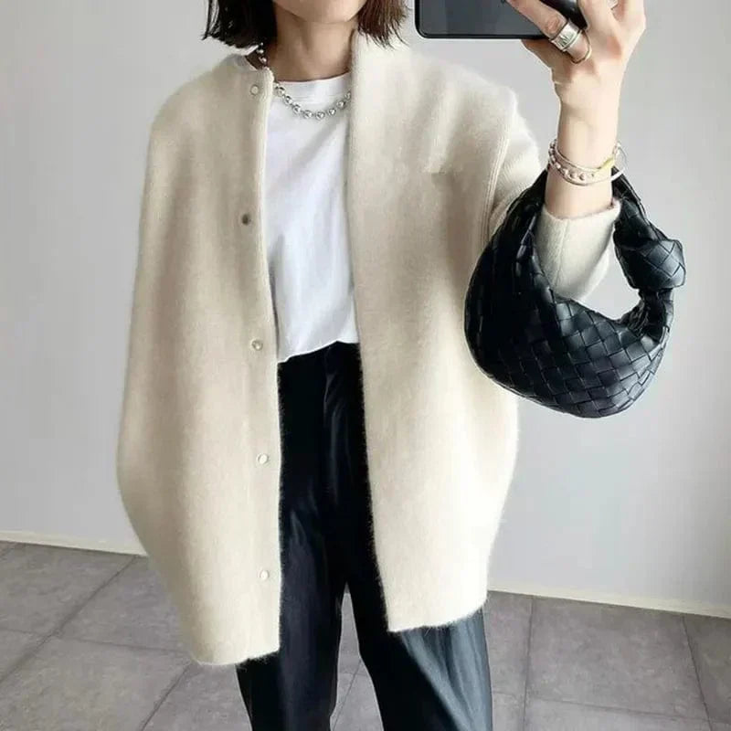 Vanna | Luxurious Buttoned Knit Cardigan