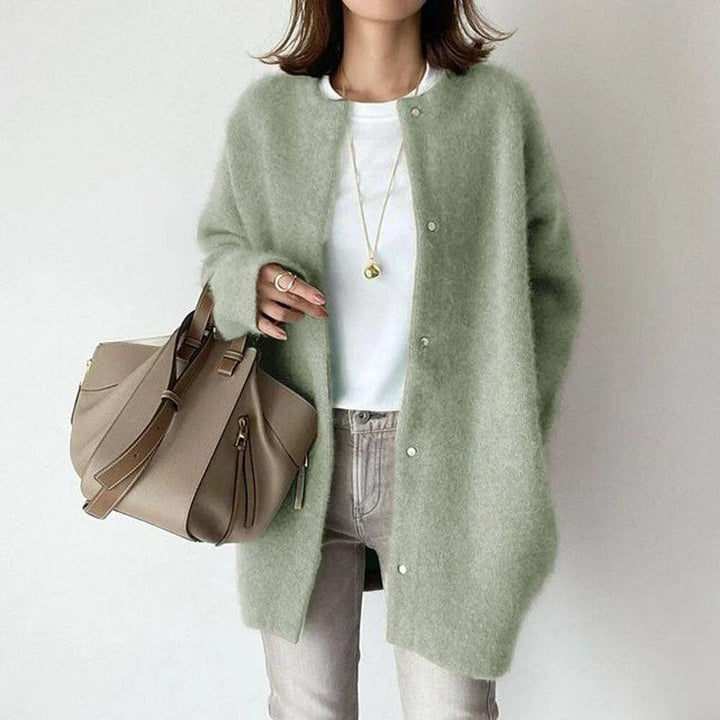 Vanna | Luxurious Buttoned Knit Cardigan